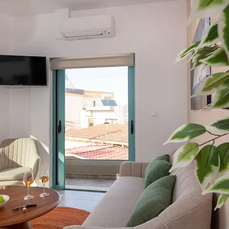Khora Apartment- 40m To Sandy Апартаменты *