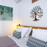 Khora Apartment- 40m To Sandy *