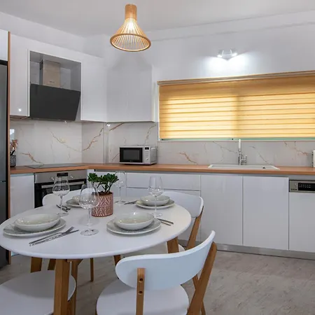 Apartment Khora Apartment- 40m To Sandy *