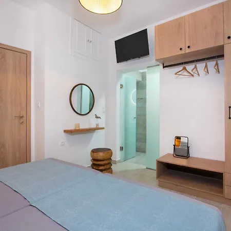 Khora Apartment- 40m To Sandy *