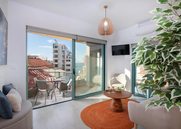 Khora Apartment- 40m To Sandy *