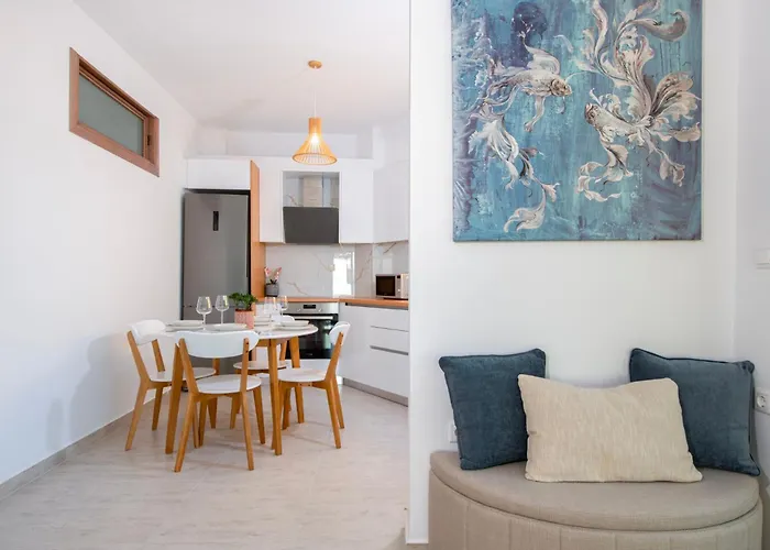 Khora Apartment- 40m To Sandy *