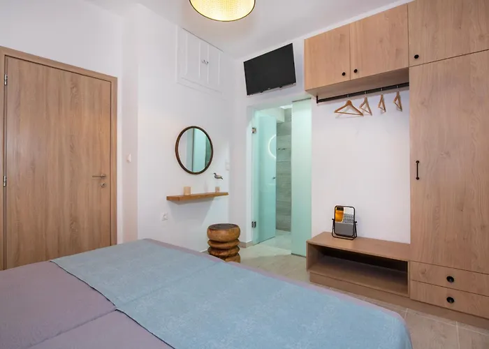 Khora Apartment- 40m To Sandy *